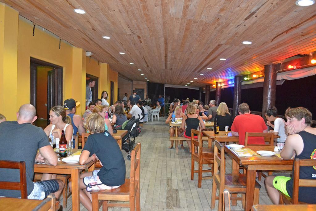 Ratu Kini Backpackers And Dive Resort Mana Island Dış mekan fotoğraf